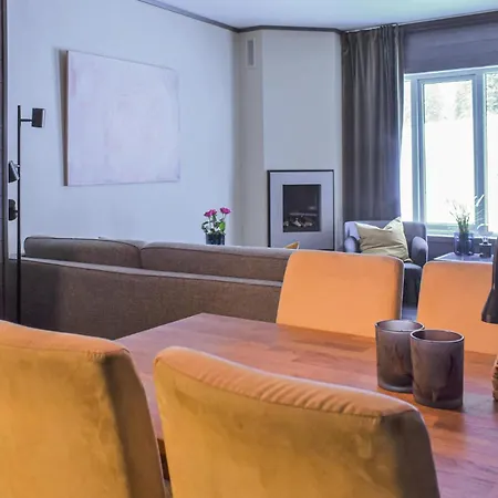 2 Bedroom Lovely In *